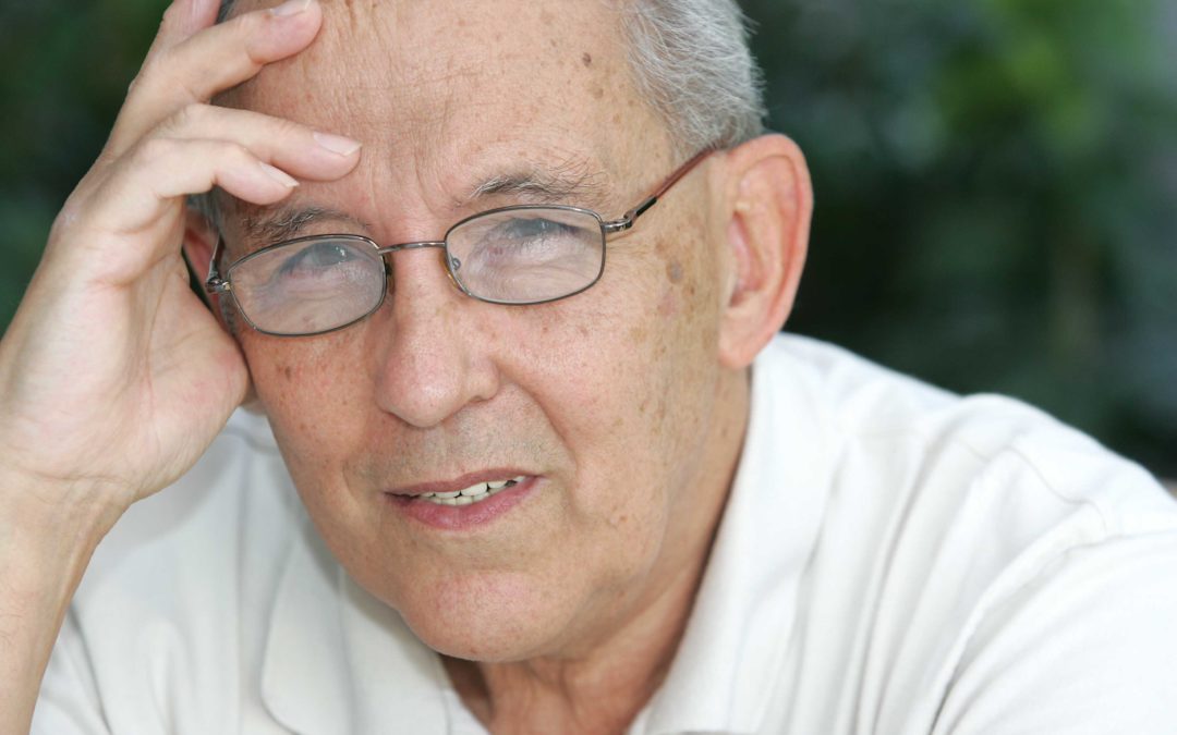 „Azok a gyerekek teljesítenek jobban, akiket nem hajszolnak” – beszélgetés Vekerdy Tamással a magyar gyerekek és iskolák jelenéről és jövőjéről