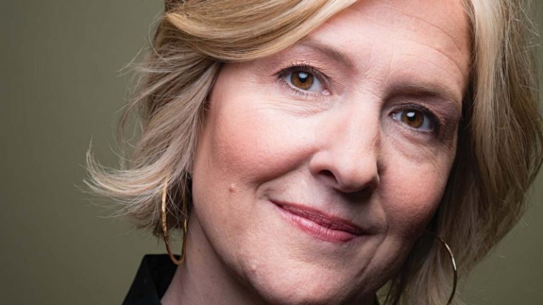 Brené Brown: „Sebezhetőnek lenni annyi, mint élni”