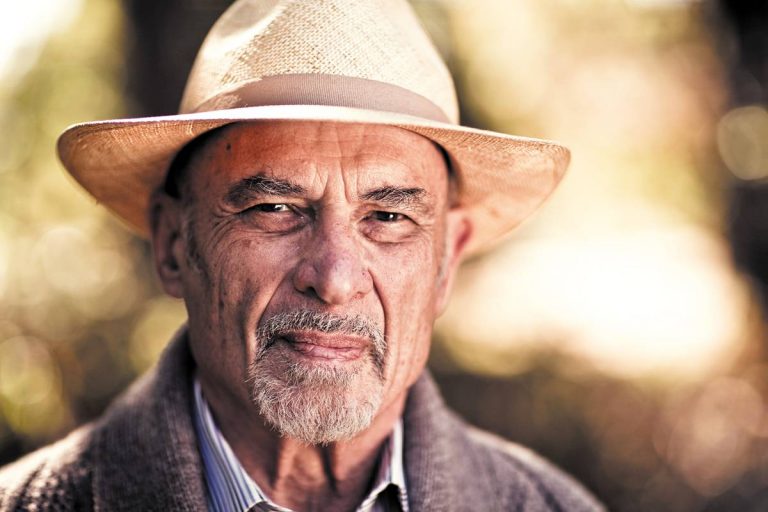 „Szeresd a szükségszerűt, szeresd a sorsodat” – 6 gondolat a halálról Irvin D. Yalom Szemben a nappal című könyve nyomán