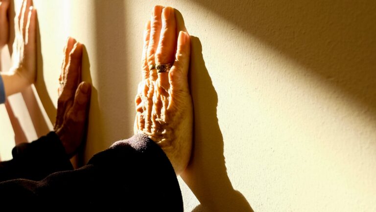 „A szeretetbe kapaszkodva együtt emlékezni” – Az Alzheimer-kór világnapjára