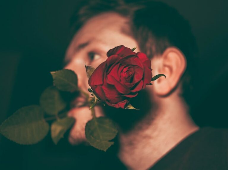 Love bombing – amikor túl gyors a szerelmi közeledés